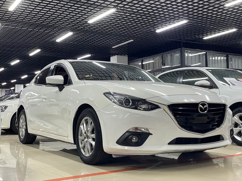 Mazda 3 Angkesaila