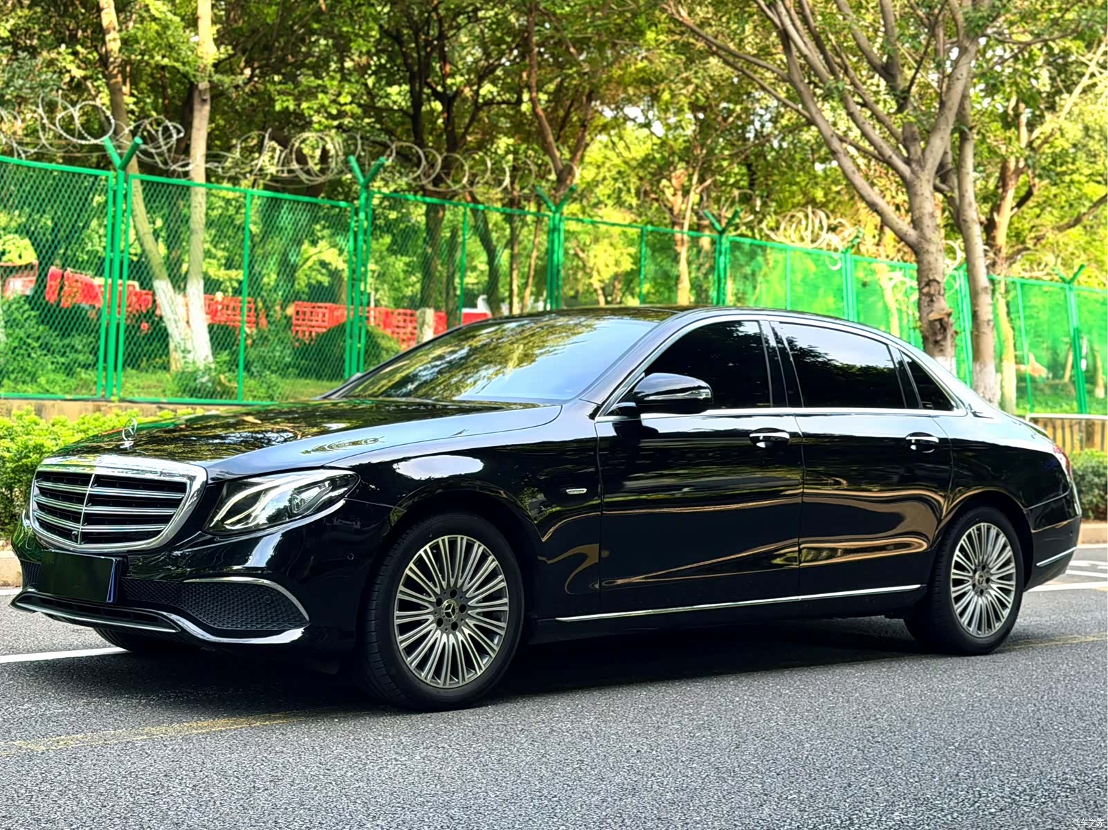 Mercedes-Benz E-Class, 2020 1
