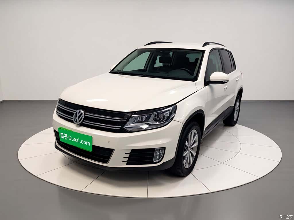 Volkswagen Tiguan, 2015 1