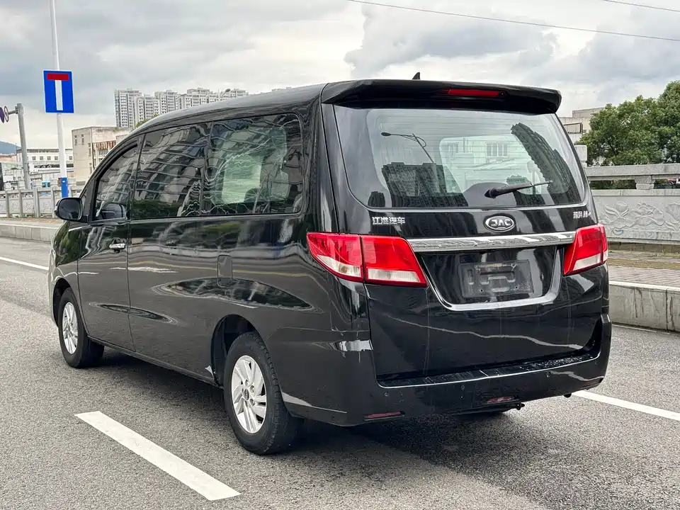 JAC Refine Ruifeng M4