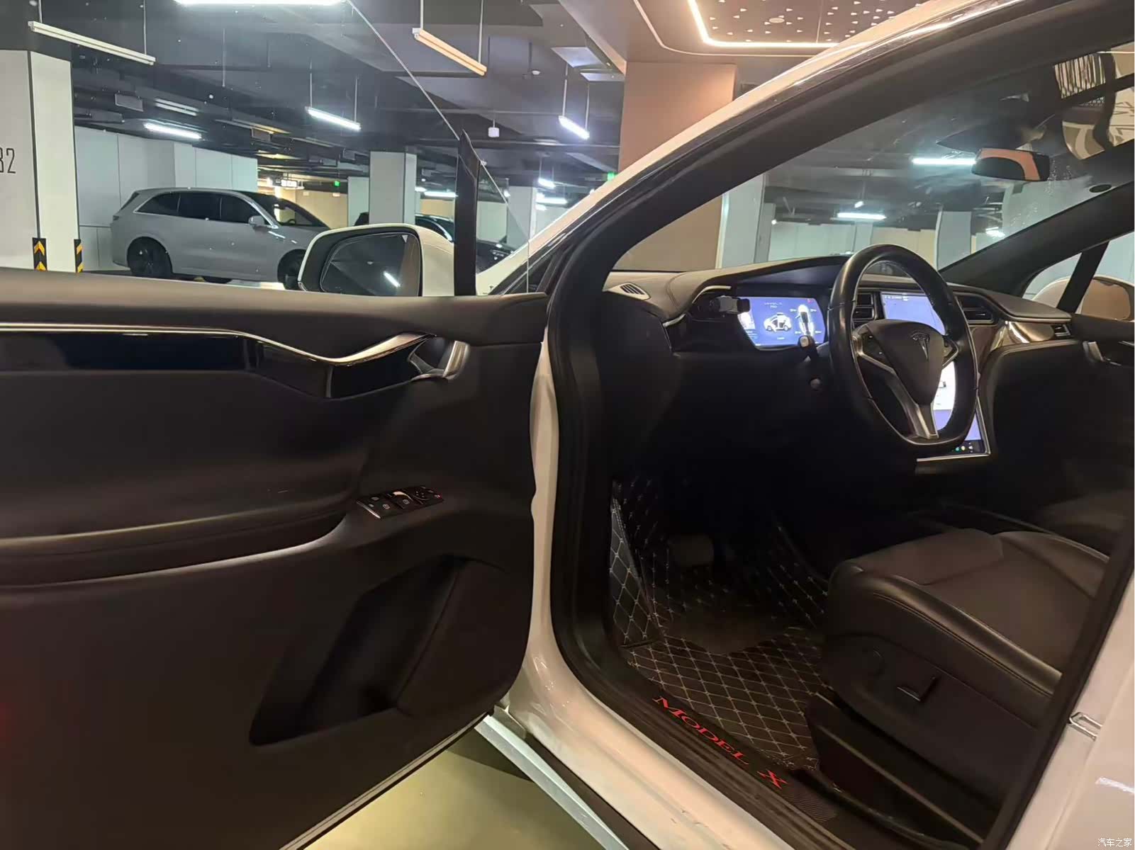 Tesla Model X, 2017 8