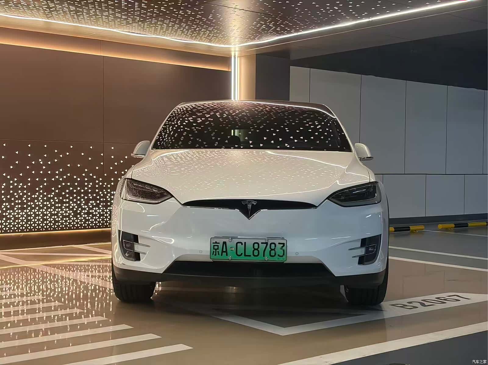 Tesla Model X, 2017 2