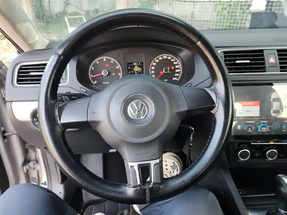Volkswagen Sagitar
