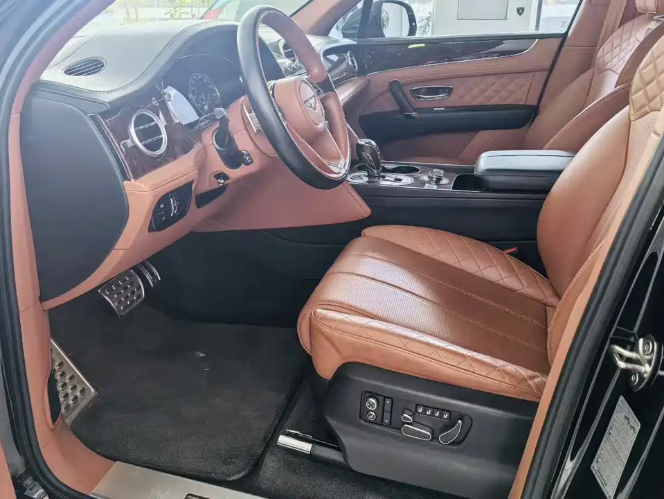 Bentley Tim Yue Bentley Tim Yue