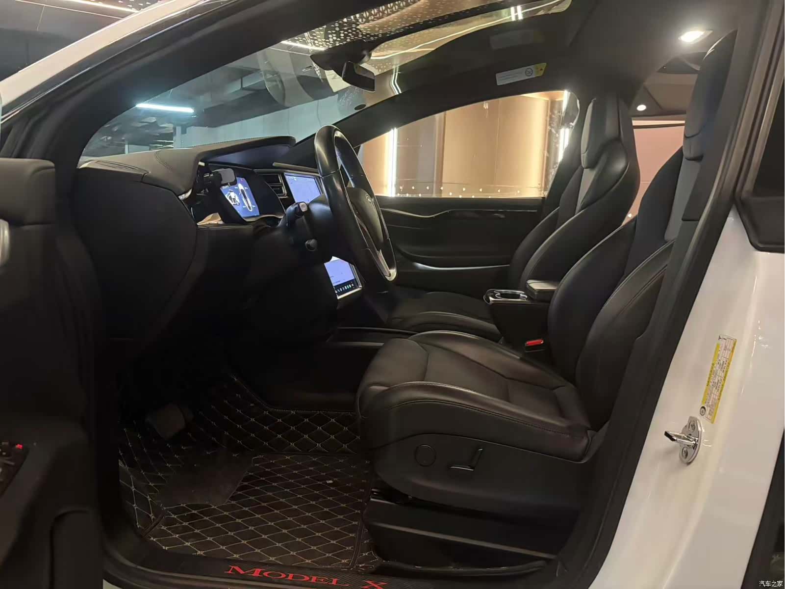 Tesla Model X, 2017 9