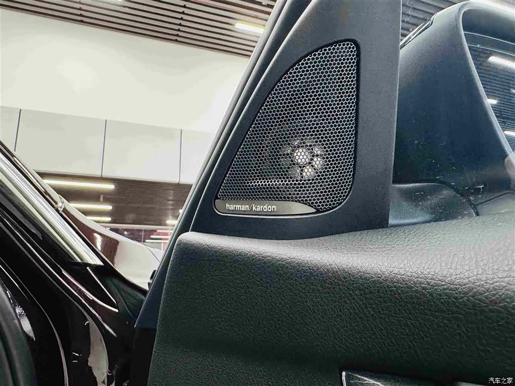BMW 3 Series, 2017 32