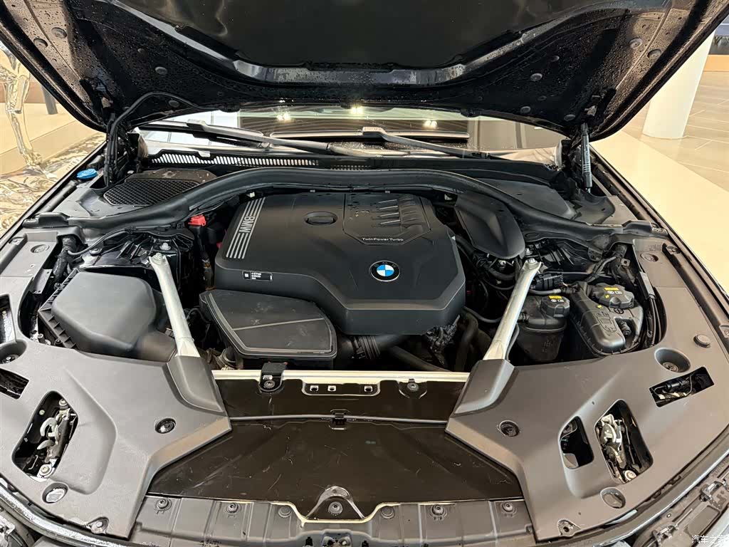 BMW 5 Series, 2022 10