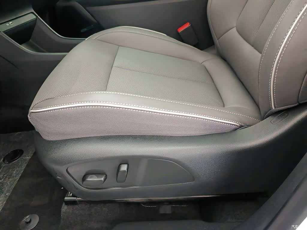 Buick E5, 2025 20