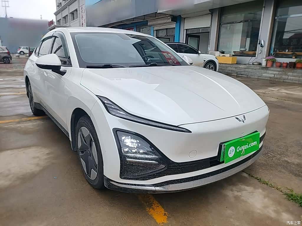 Wuling E5, 2024 4