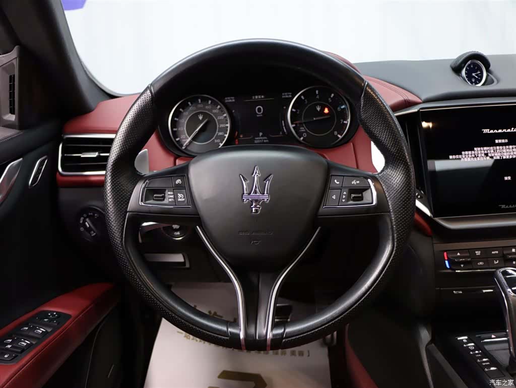 Maserati Ghibli, 2024 13