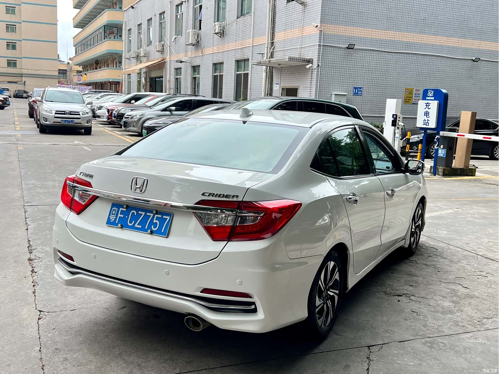 Honda Crider, 2017 все фото