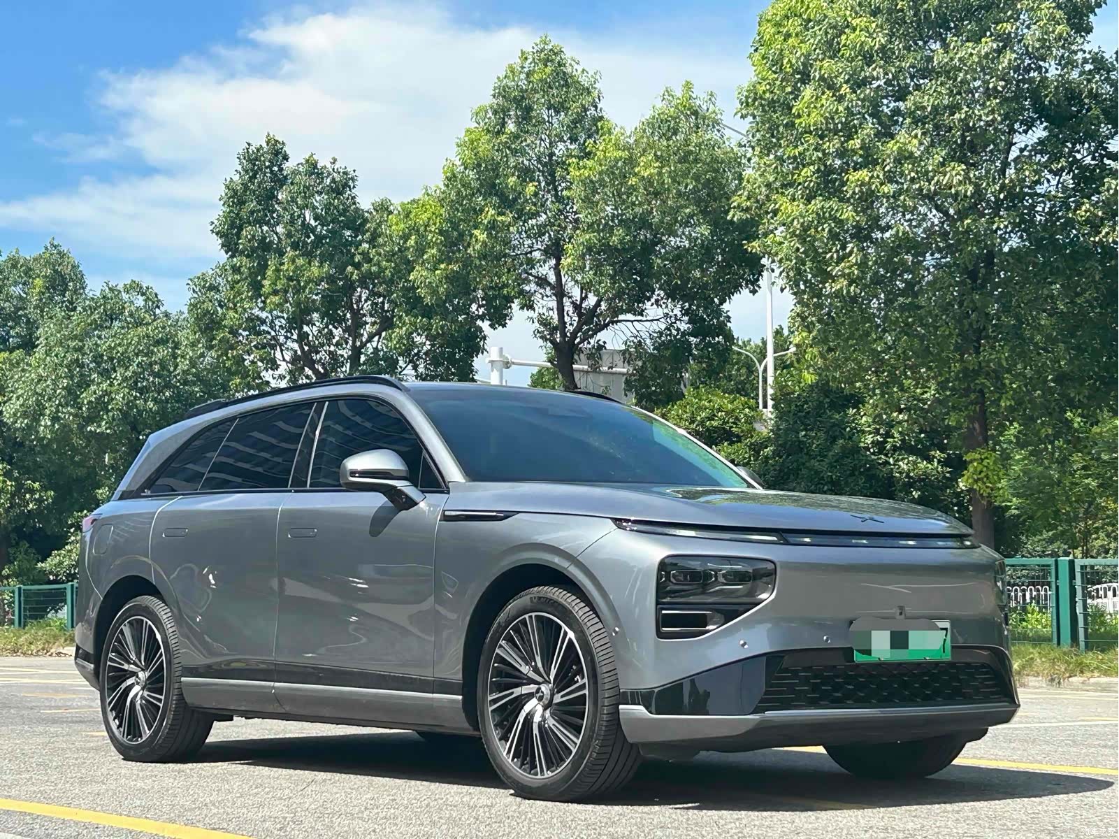 Xpeng G9, 2022 3
