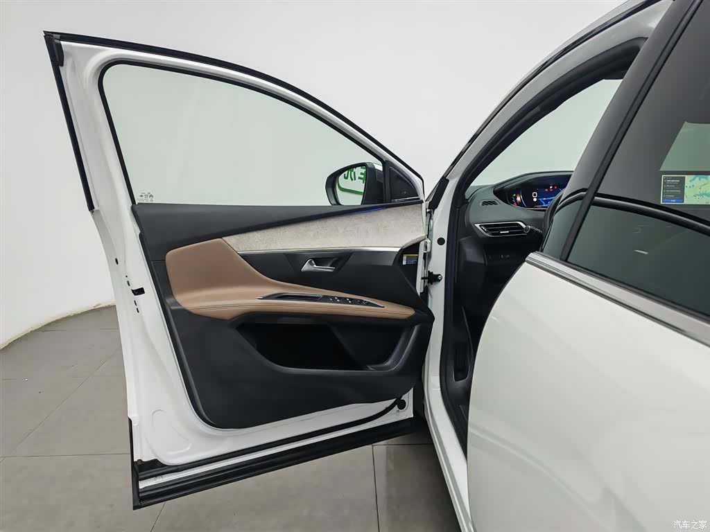 Peugeot 4008, 2022 8