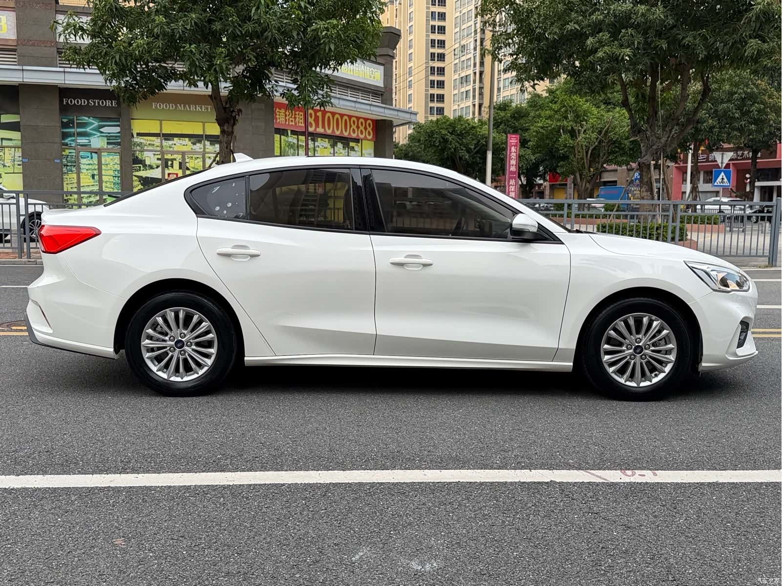 Ford Focus, 2020 11