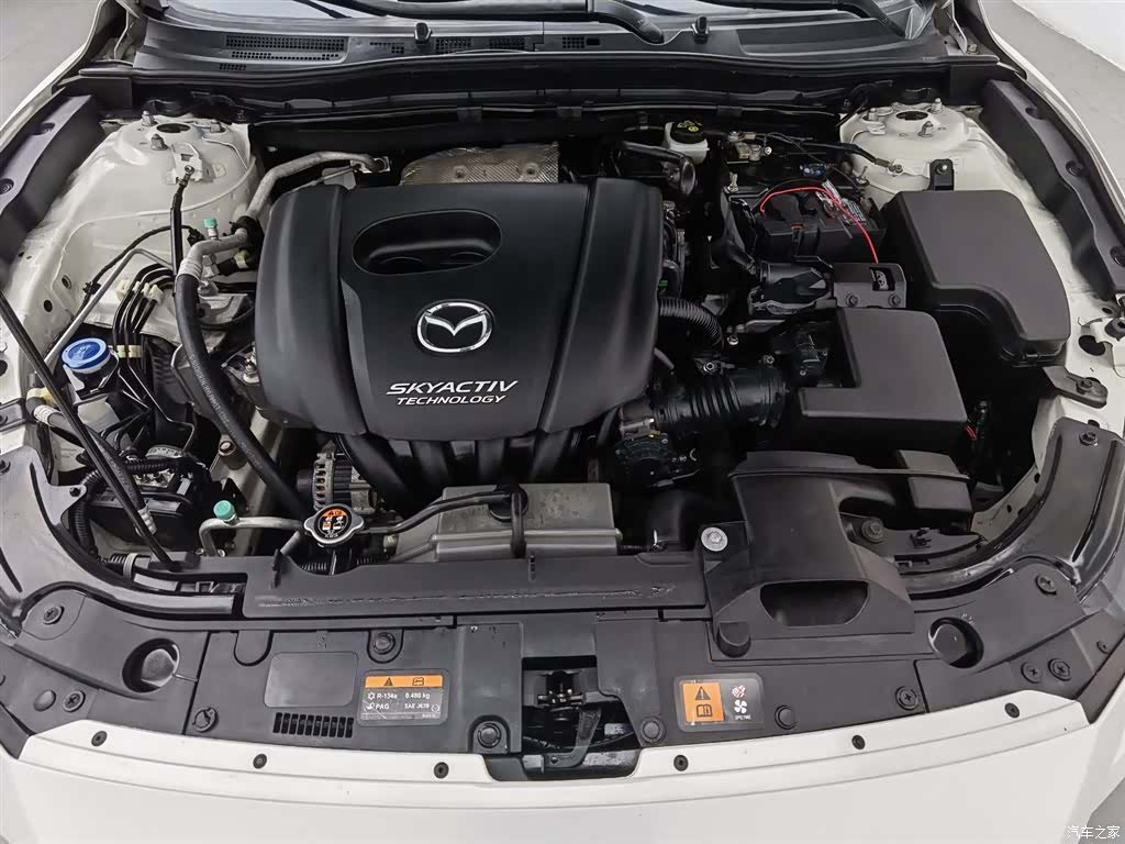 Mazda Mazda3, 2017 6