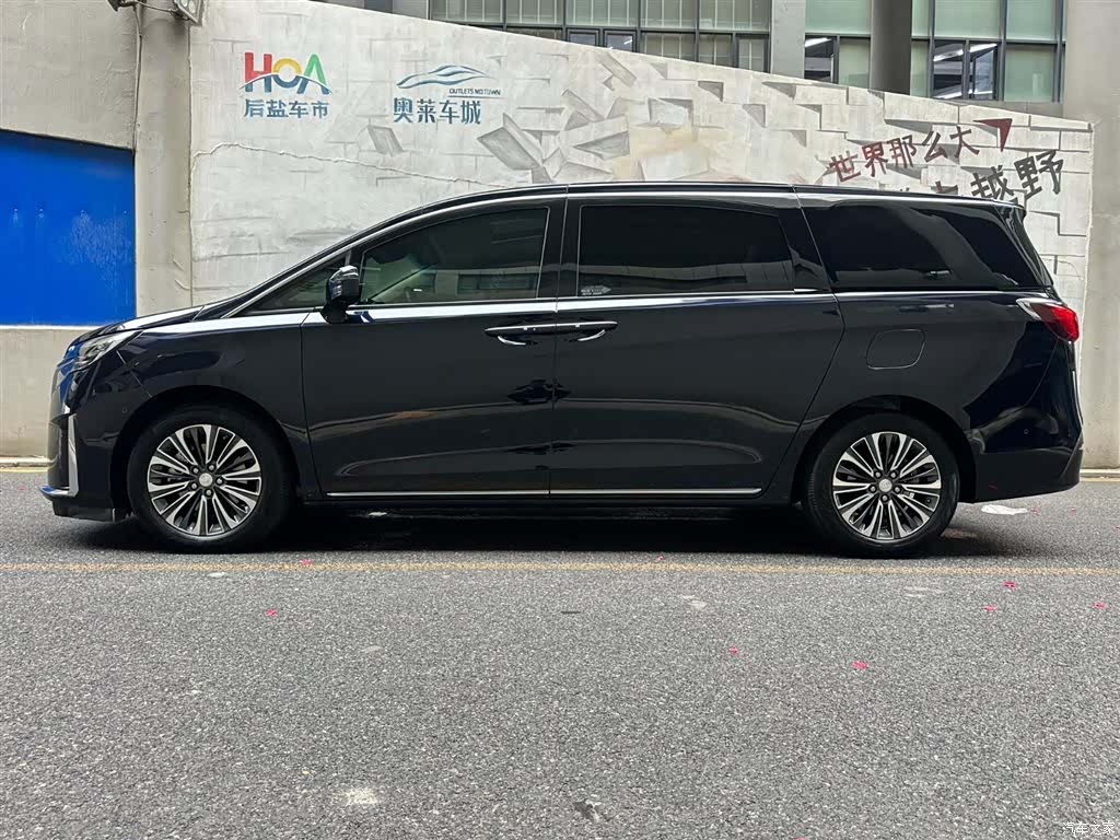 Buick GL8, 2024 3