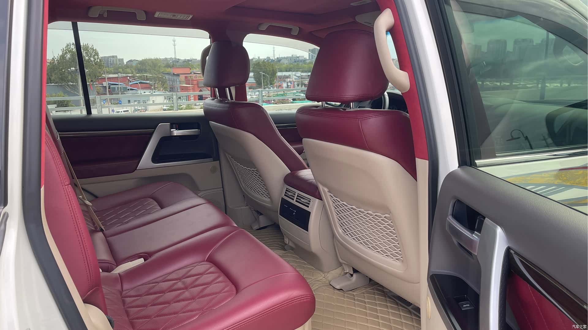 Toyota Land Cruiser, 2019 9