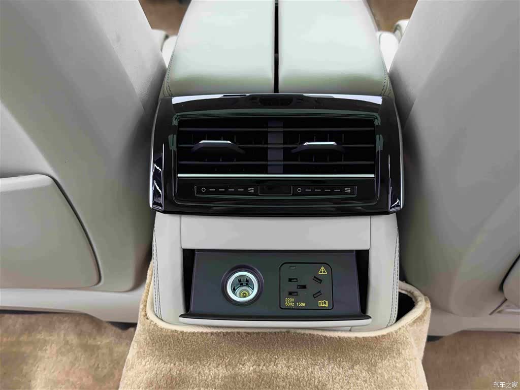Audi A8L, 2022 14