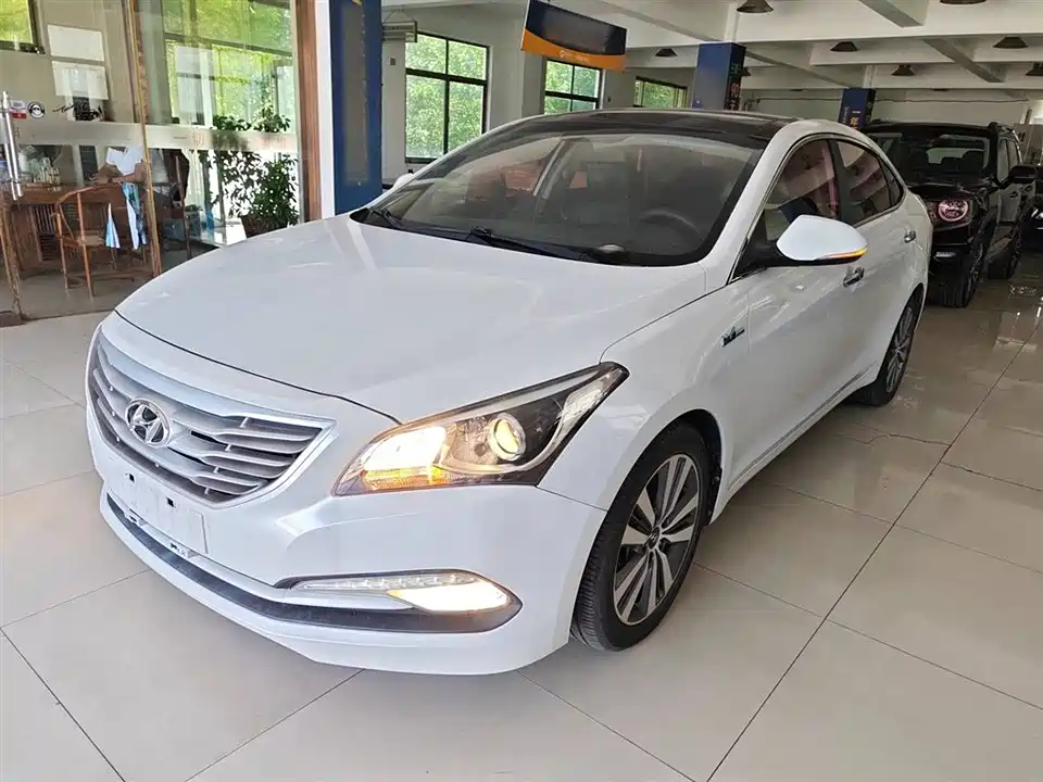 Hyundai Name picture