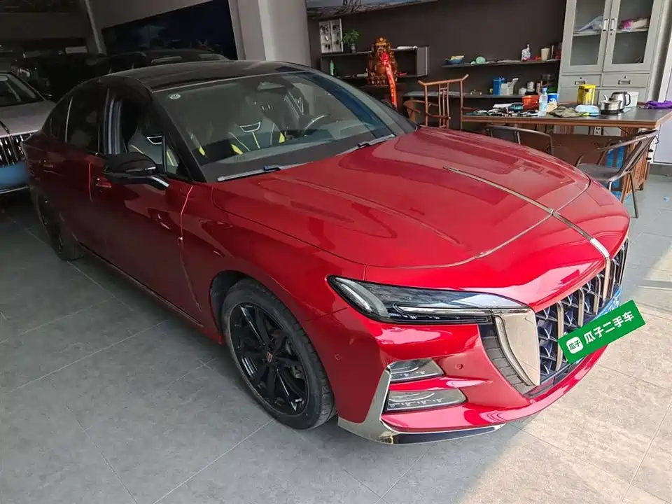 Hongqi H6