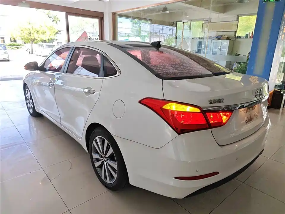 Hyundai Name picture