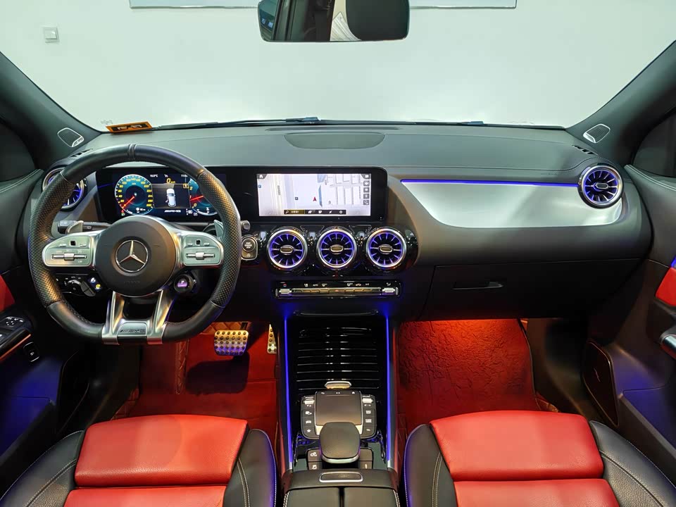 Mercedes-Benz GLA AMG