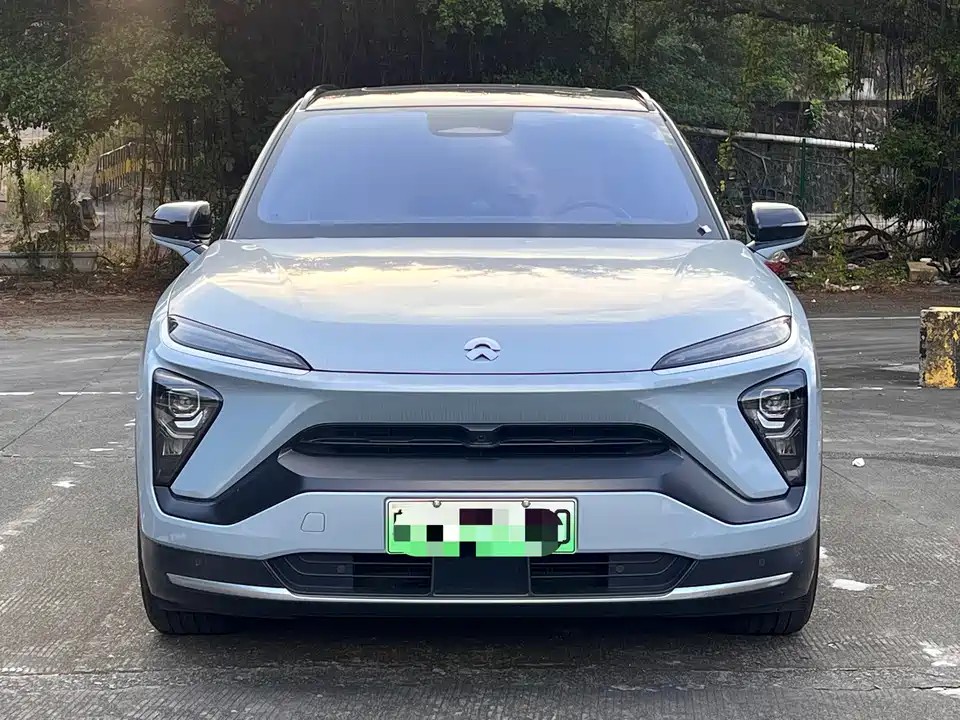 NIO ES6