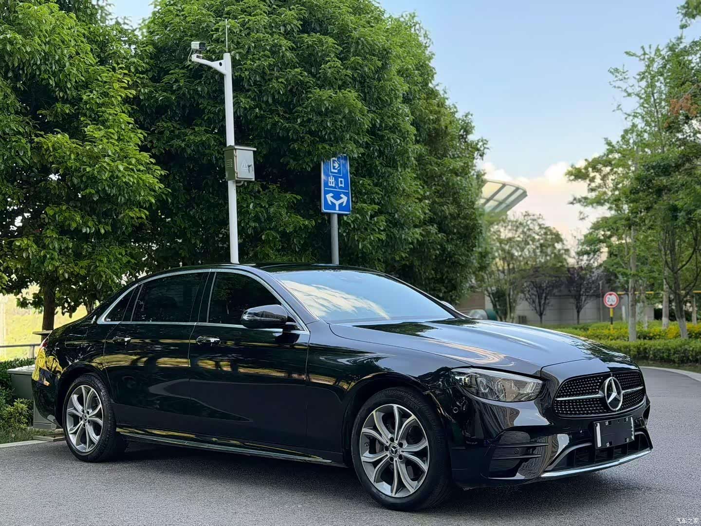 Mercedes-Benz E-Class, 2021 3