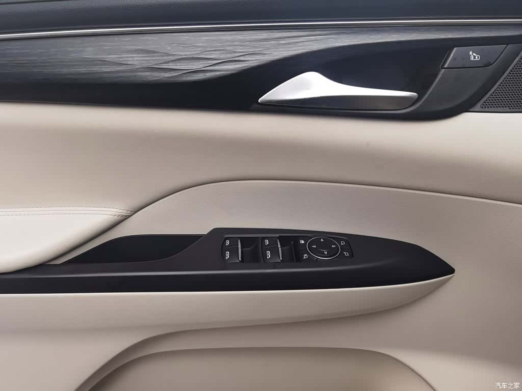 Buick GL8, 2020 9