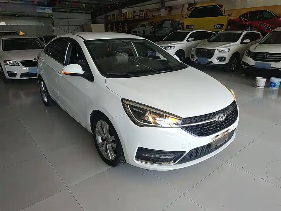 Chery Arrizo 5