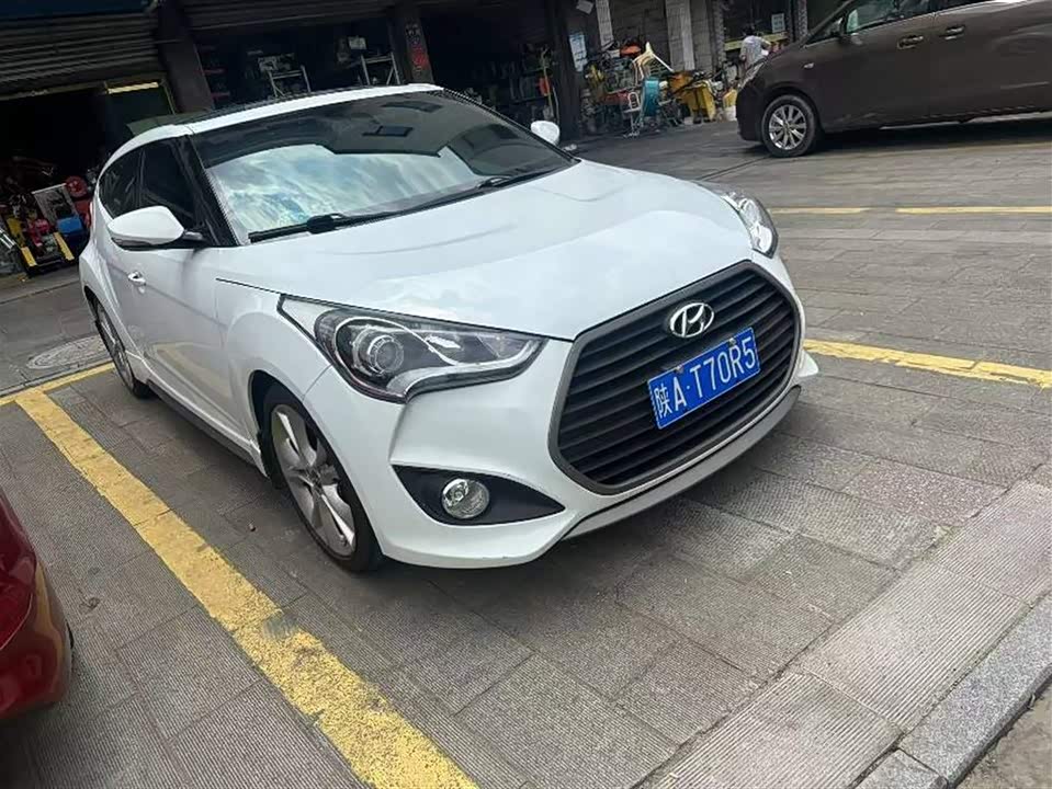 Hyundai Veloster