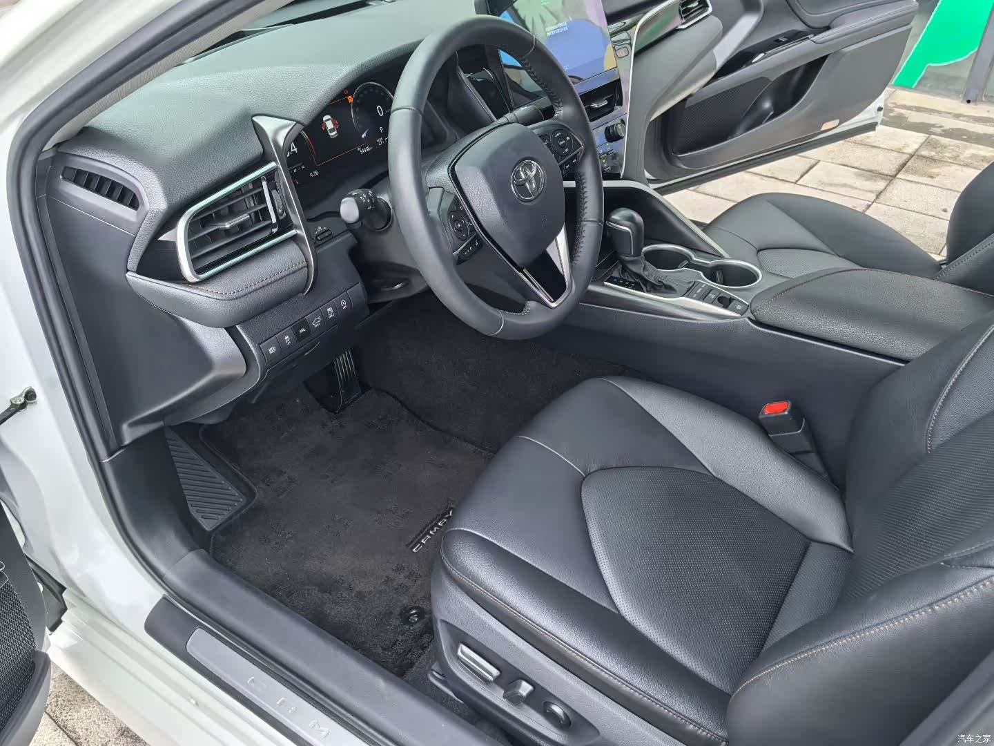 Toyota Camry, 2022 10