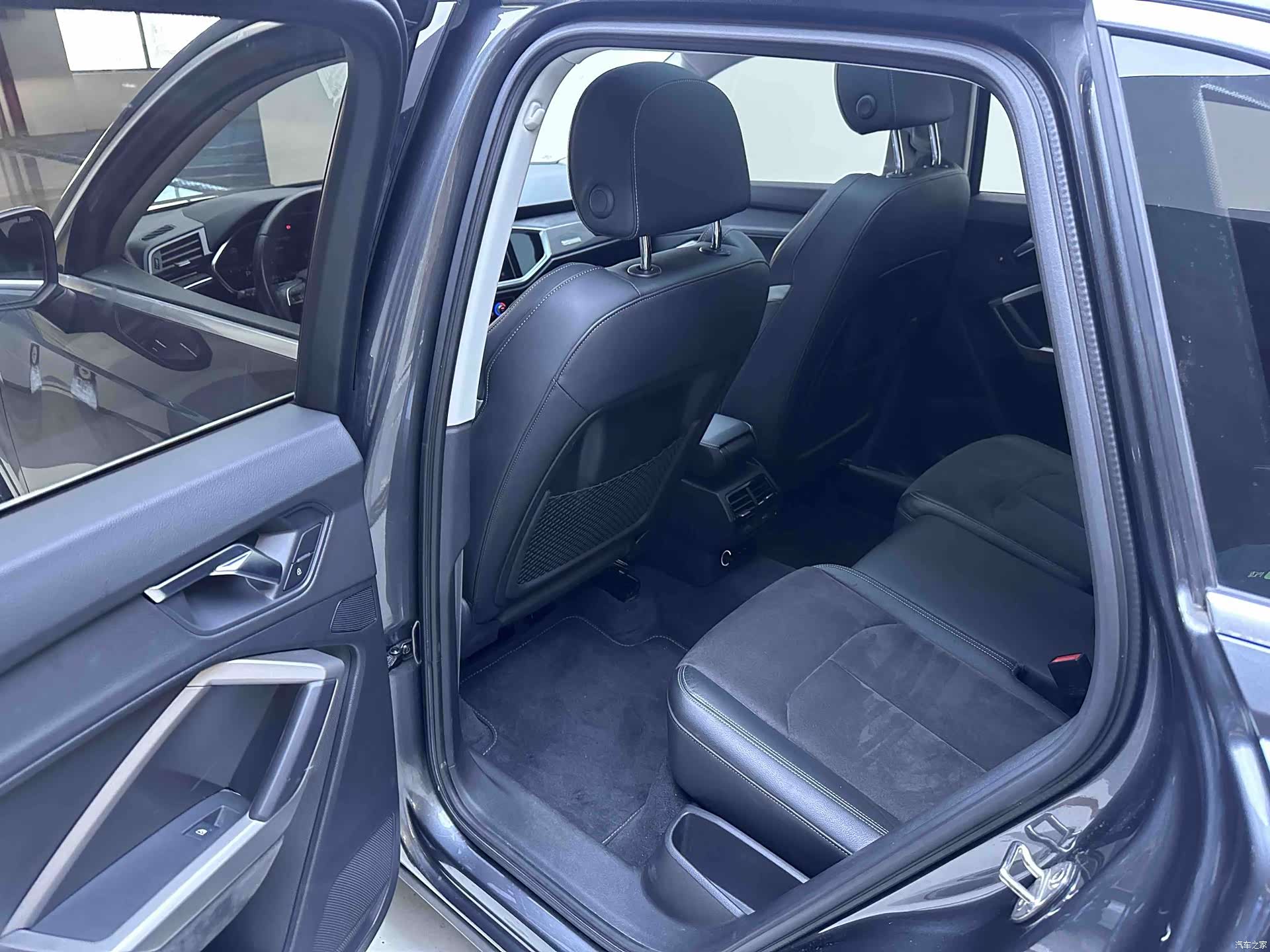 Audi Q3, 2022 9