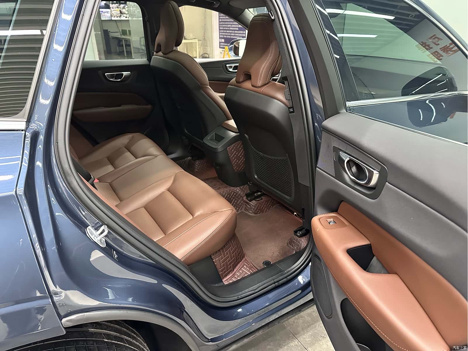 Volvo XC60, 2023 16