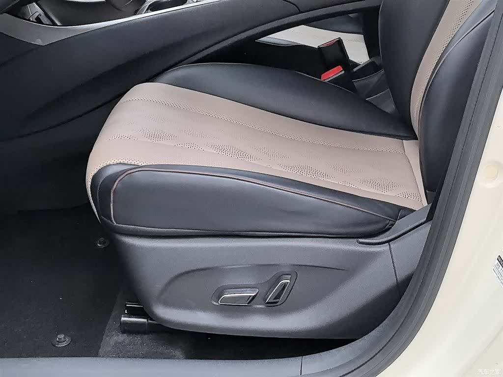 BYD Dolphin, 2024 20