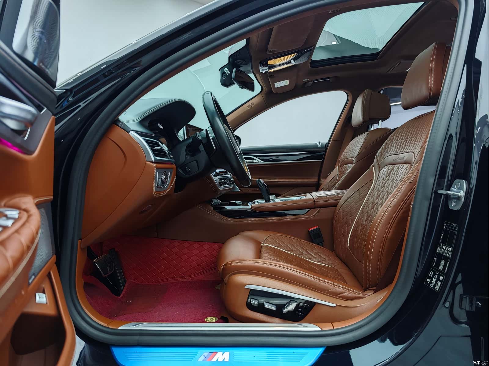 BMW 7 Series, 2019 все фото