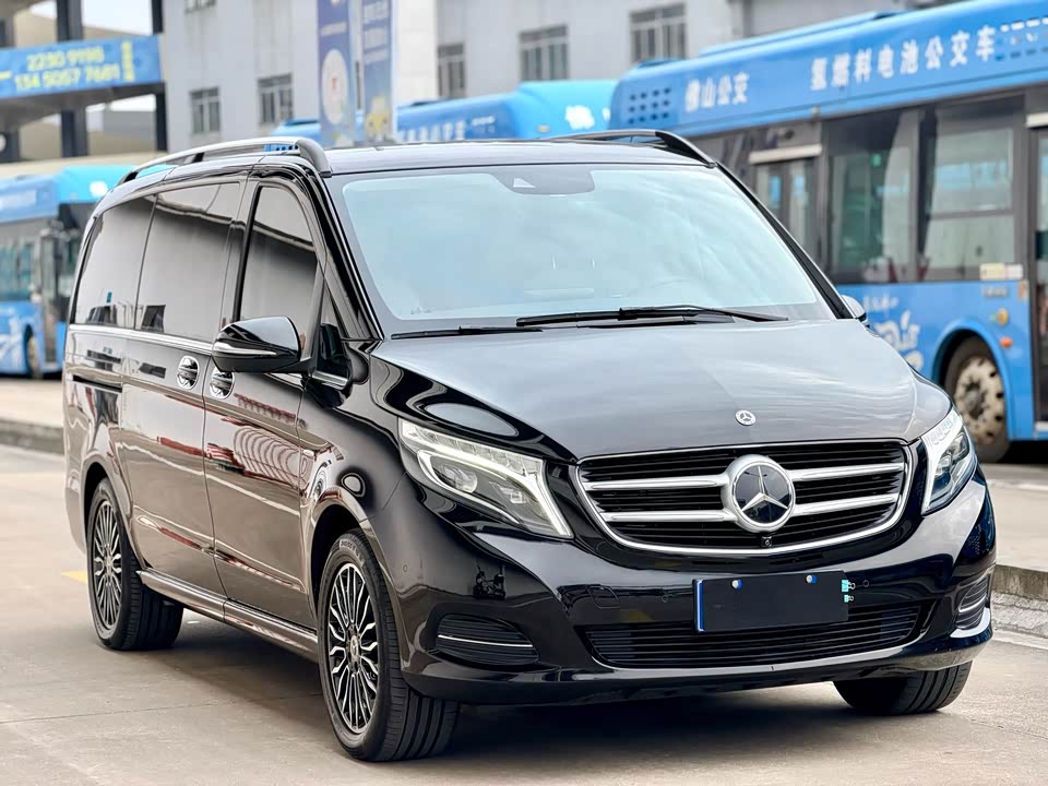 Mercedes-Benz V-class