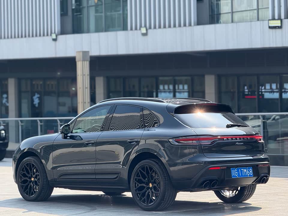 Porsche Macan