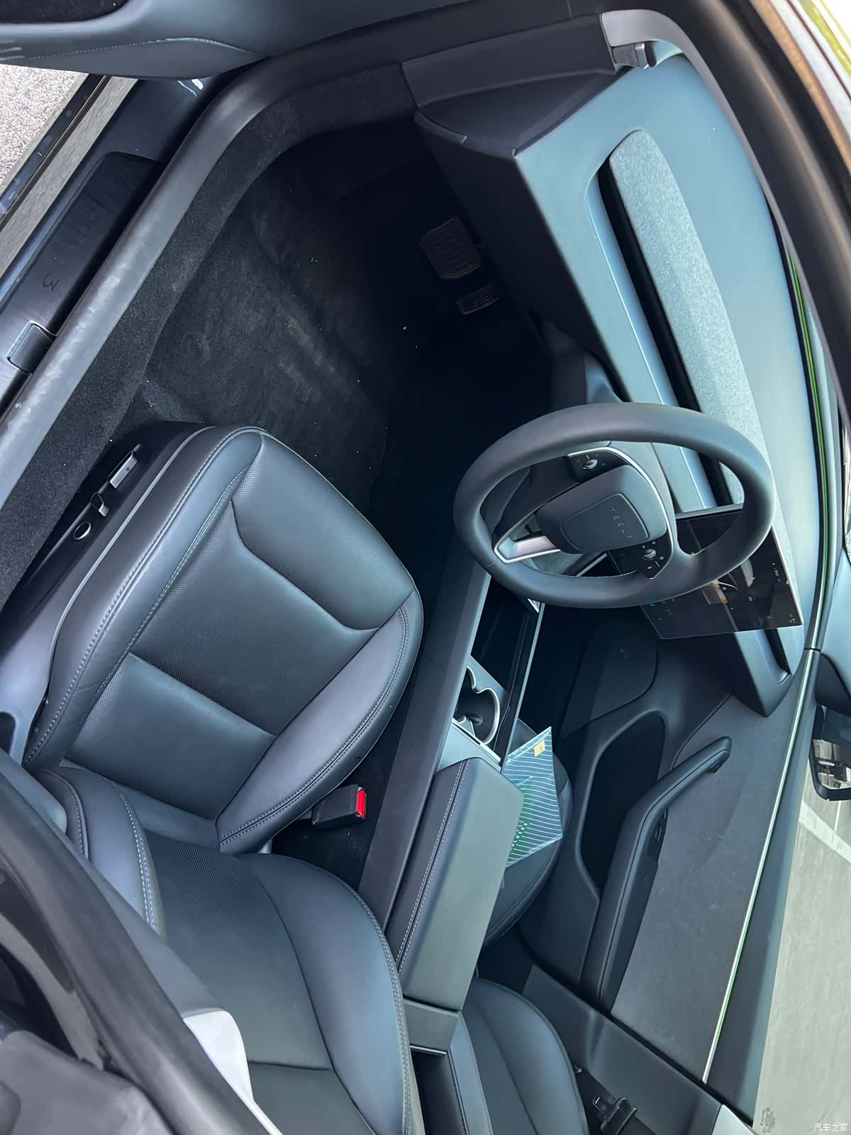 Tesla Model 3, 2024 все фото