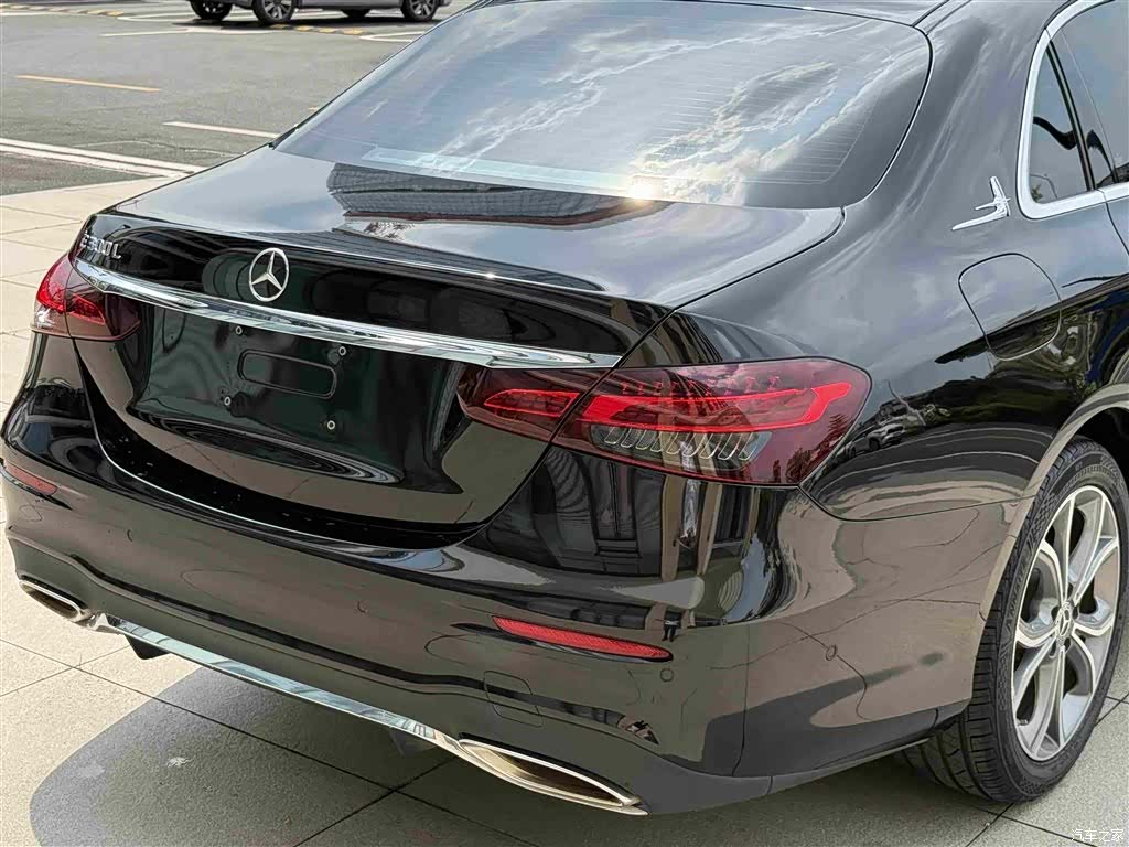 Mercedes-Benz E-Class, 2022 14