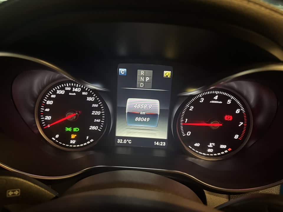 Mercedes-Benz GLC Mercedes-Benz GLC