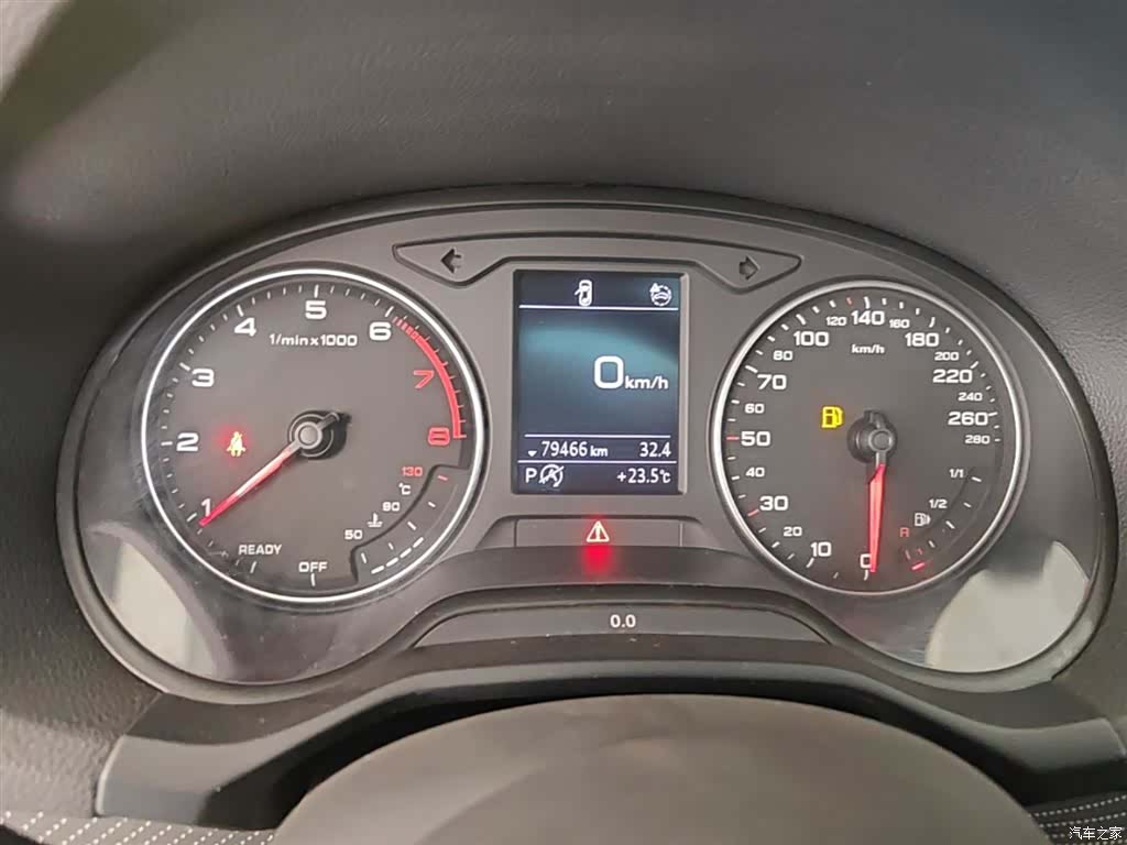 Audi Q2L, 2023 12