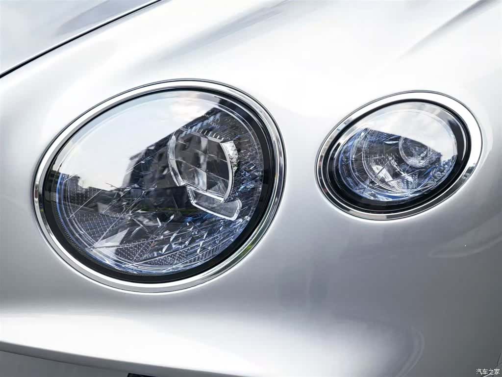 Bentley Continental GT, 2023 16