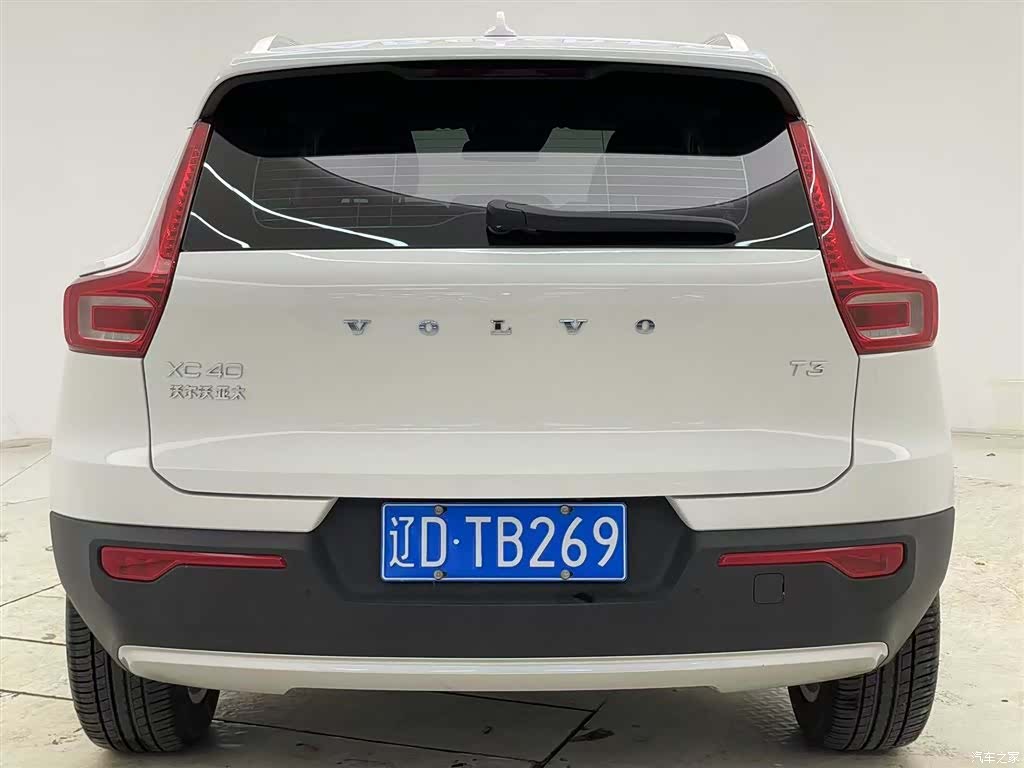 Volvo XC40, 2019 все фото