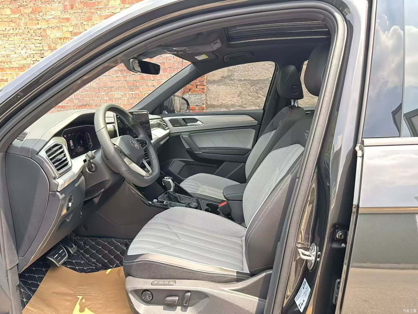 Volkswagen Tayron, 2025 все фото