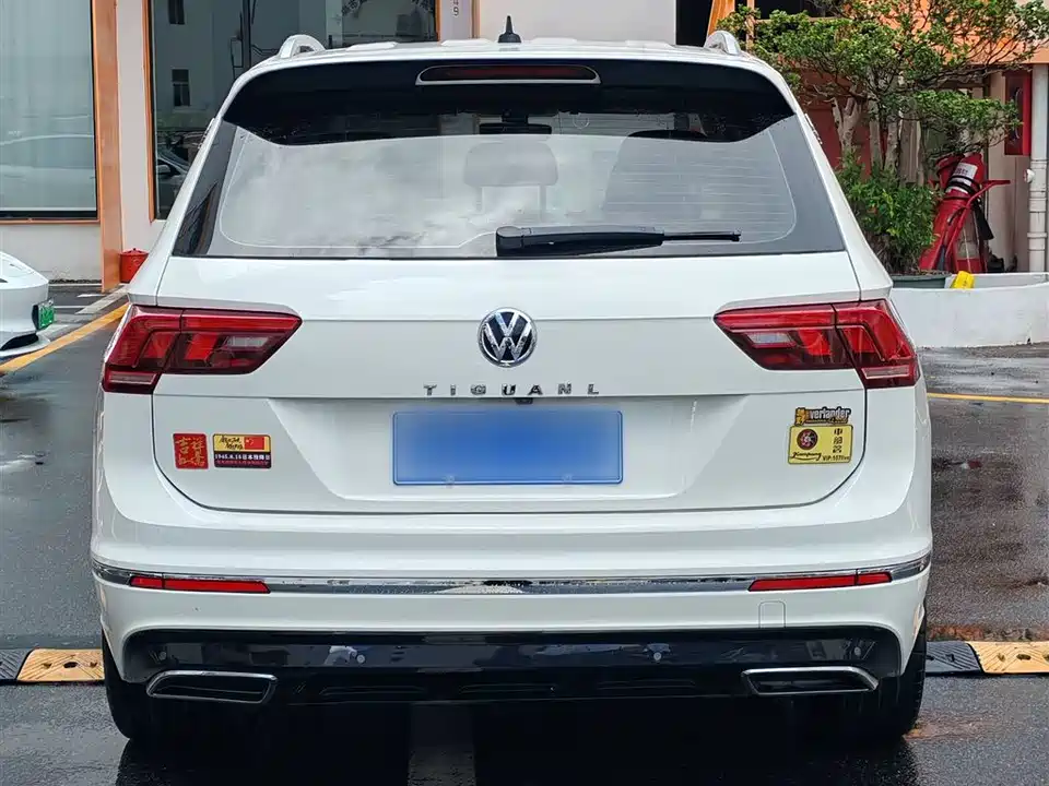 Volkswagen Tiguan L