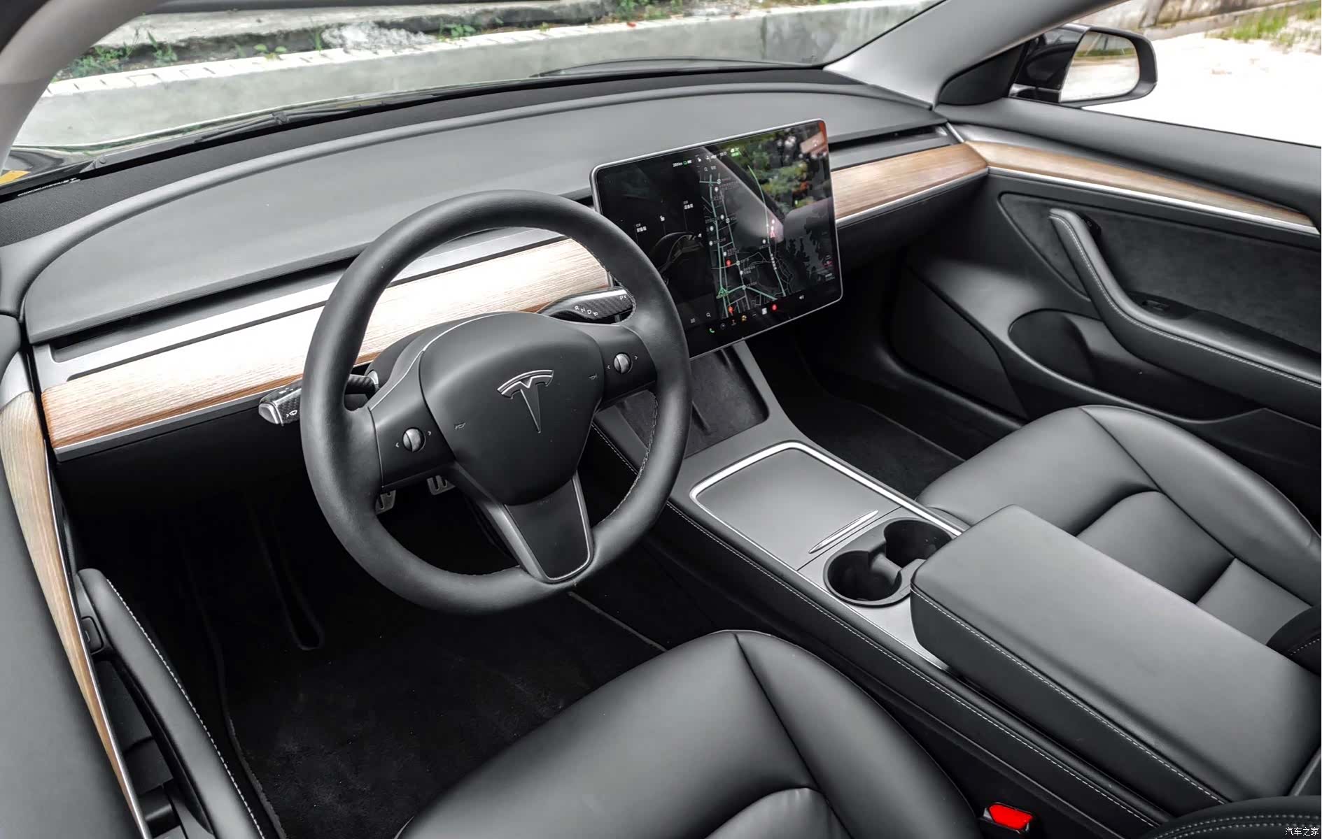 Tesla Model 3, 2023 10