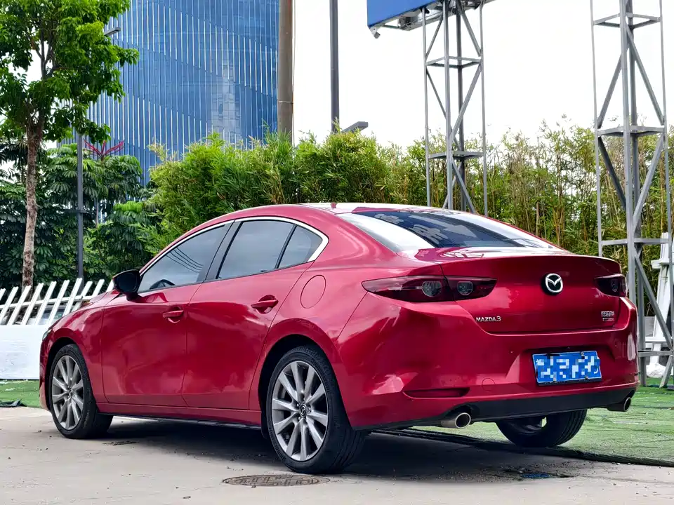 Mazda 3 Angkesaila