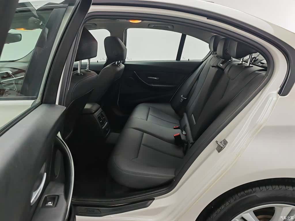 BMW 3 Series, 2016 15