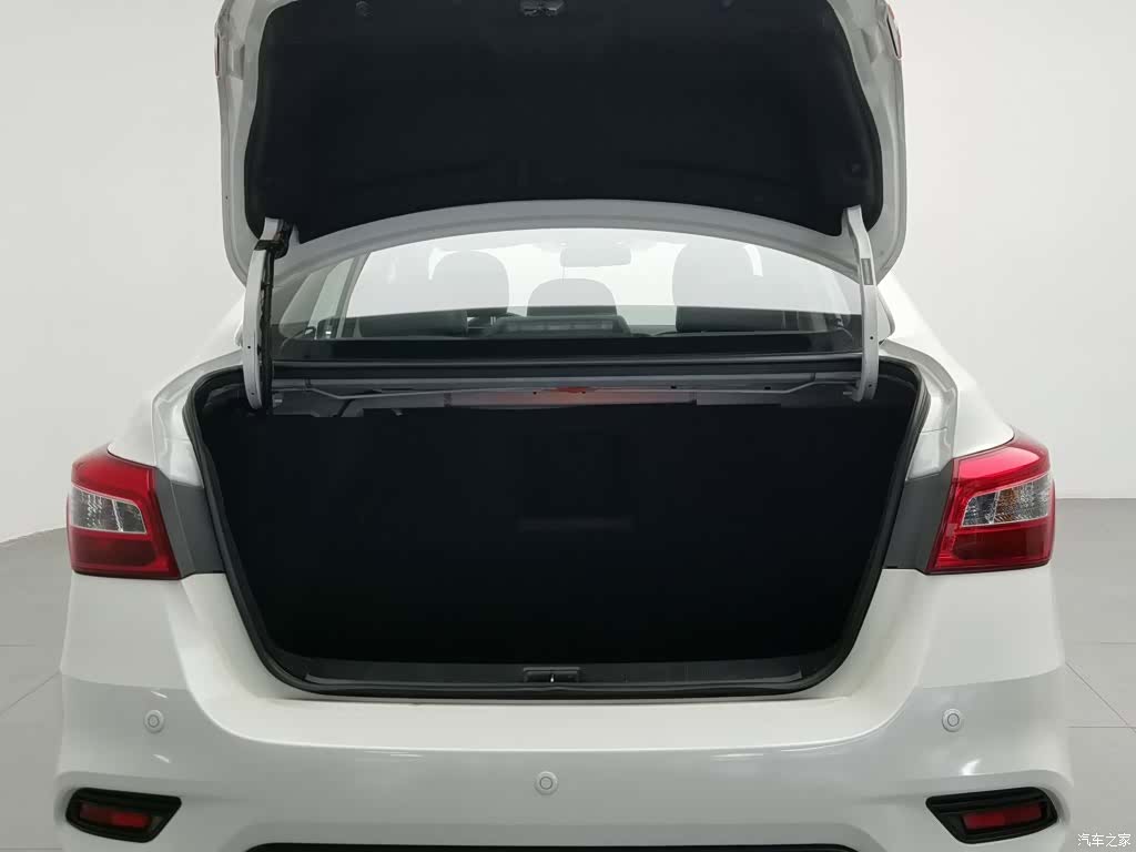 Nissan Sylphy, 2017 16